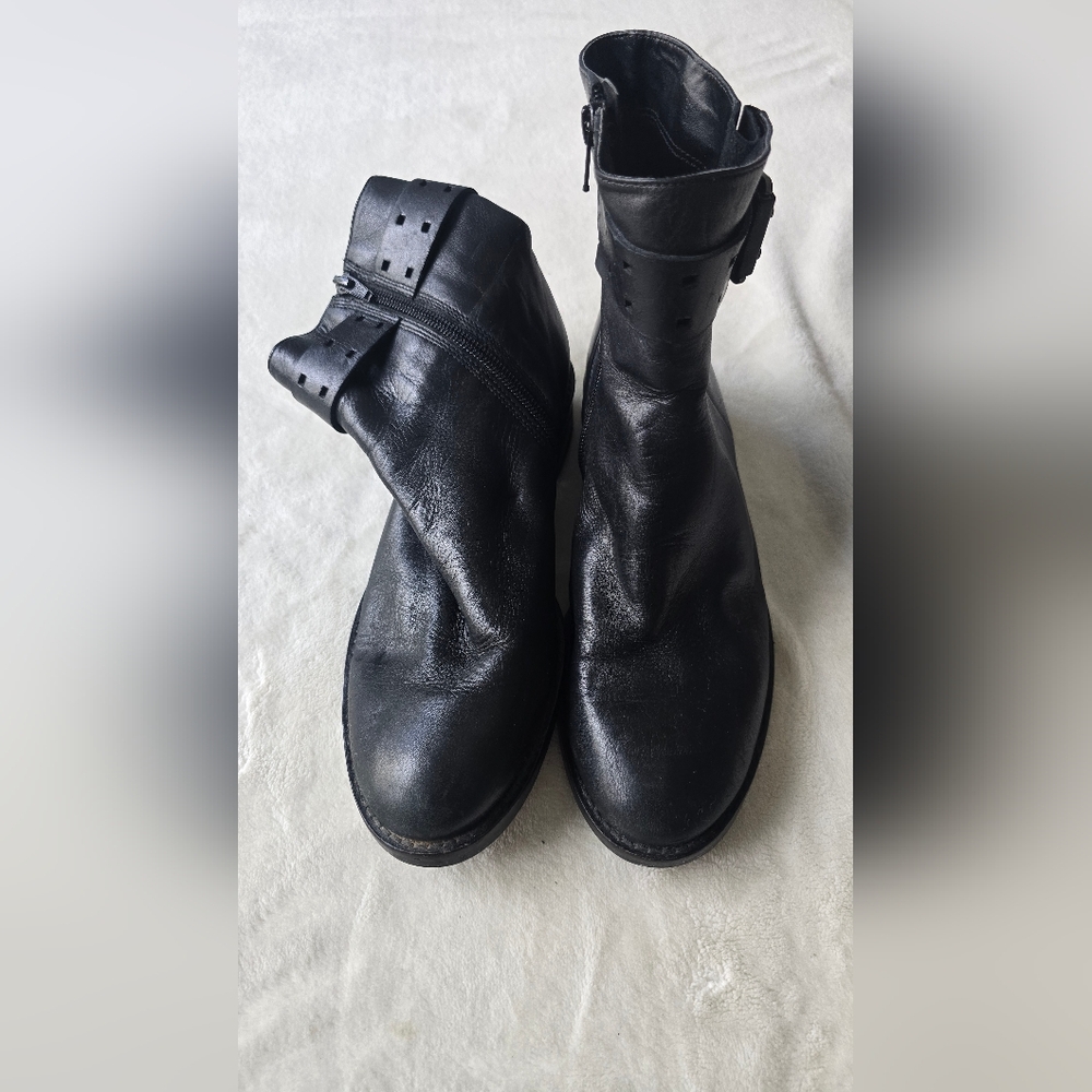 Classic Black Ankle Boots with Rounded Toe and Strap Detail